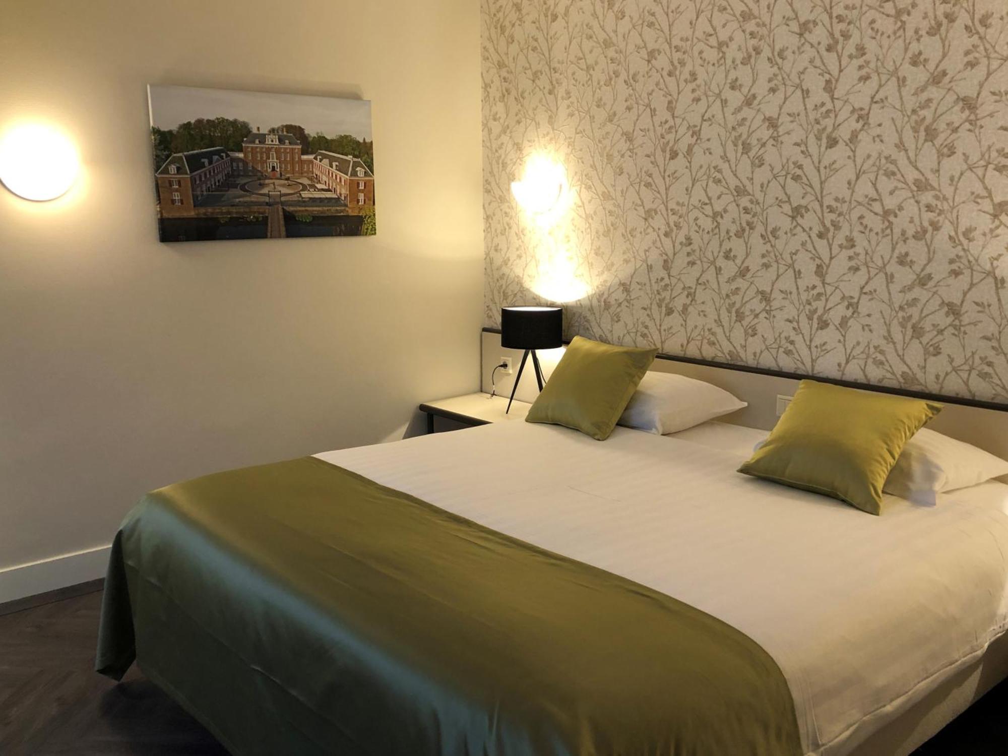 Deluxe Double Room,1656171861:JPEG
